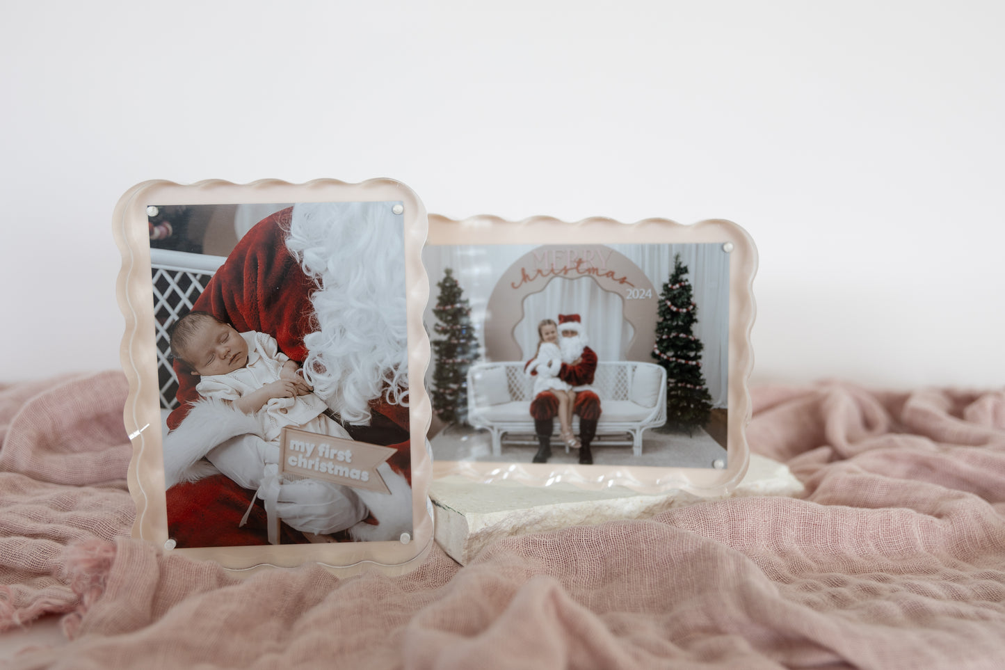 Scallop Acrylic Photo Frame